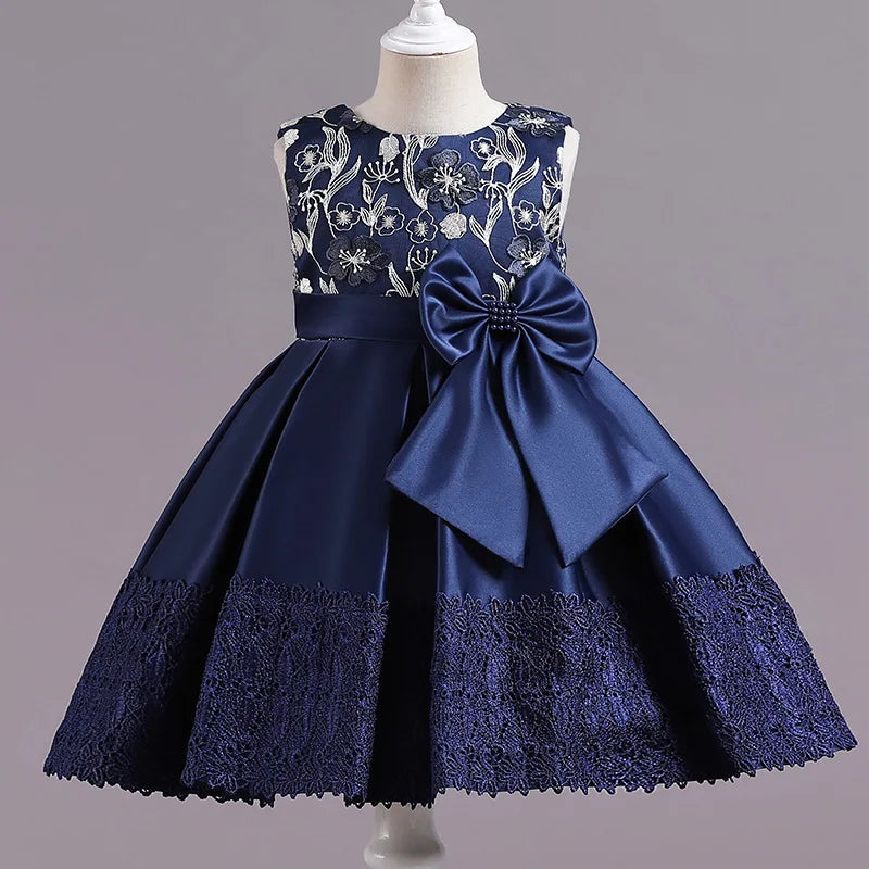 Robe Princesse Fille – Satin & Tulle – Nœud XXL et Broderies