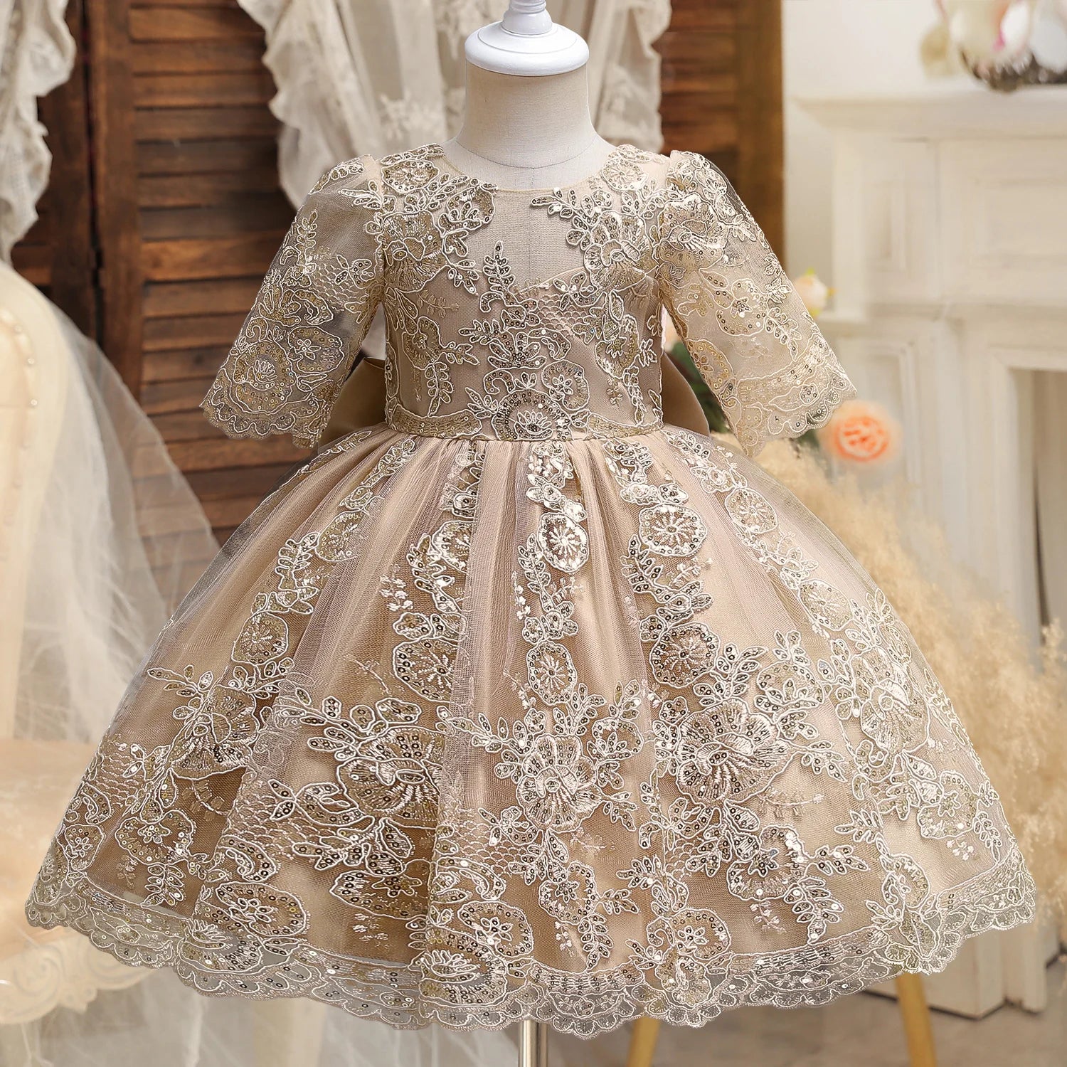 Robe de soirée de baptême pour filles, Costume de princesse de luxe brodé, dos nu, avec nœud, robe de mariée pour bébés, 1er anniversaire